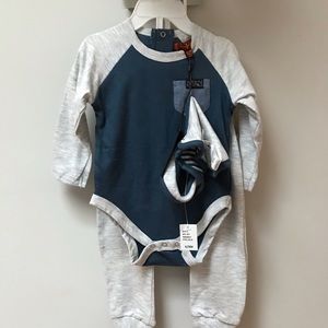 NWT 7 for All Mankind Onesie Pants Bib set